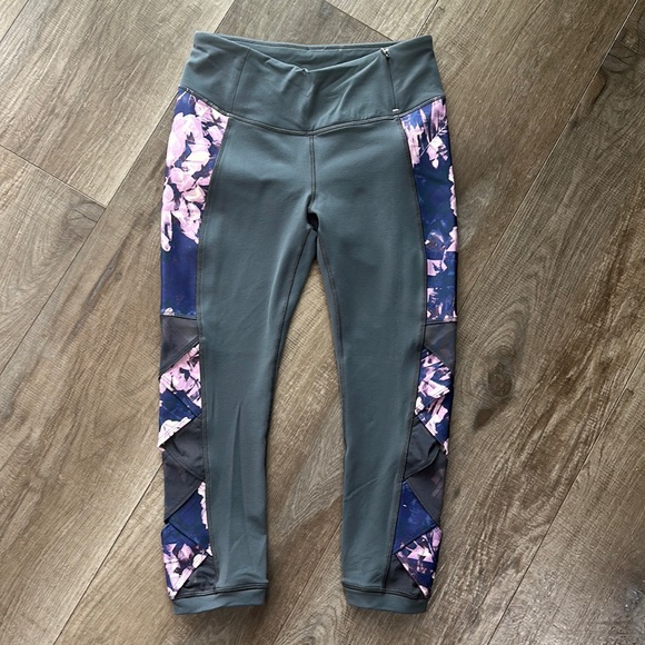 CALIA by Carrie Underwood Pants - Calia by Carrie Underwood Leggings